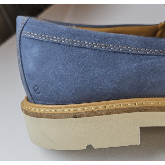 ECCO Metropole London Penny Blue Suede Hand   Stitch Loafer Size 7.5 - New main image 4